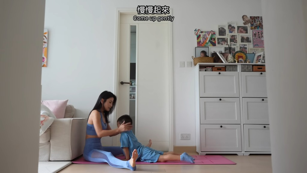 曾經在網上很受歡迎的Coffee囝囝「伯伯」，也會與媽媽拍親子瑜伽影片。