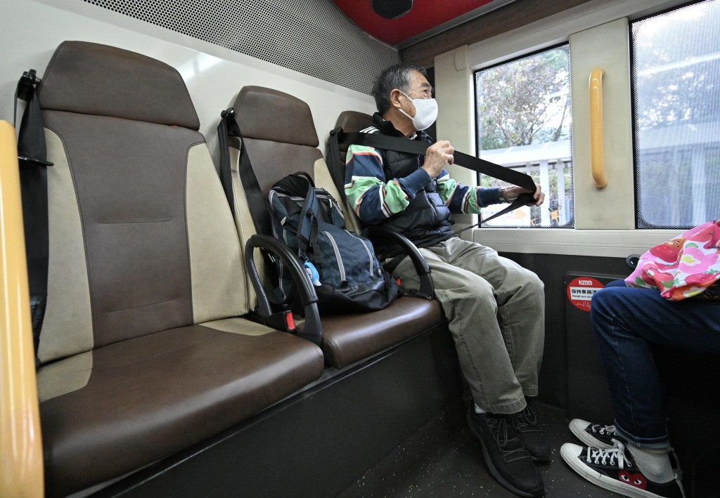 巴士佩戴安全帶新例暫緩執行。資料圖片