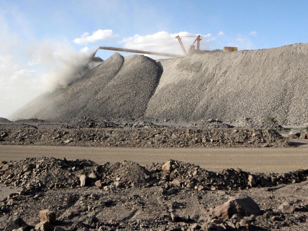 中國若進一步限制對日本的稀土供應,衝擊將會進一步加劇,惟計算中並未考慮該可能性。 中國若進一步限制對日本的稀土供應,衝擊將會進一步加劇,惟計算中並未考慮該可能性。