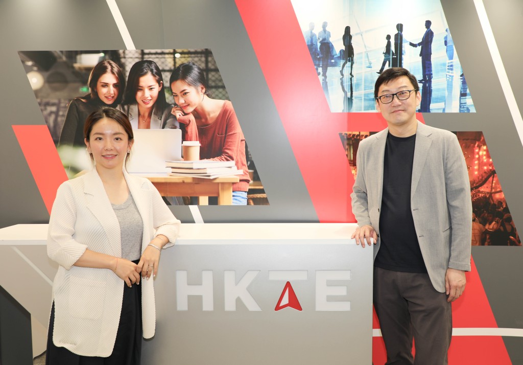 左起:香港英諾天使基金初級合夥人吳戈、香港科技青年聯合會會長胡盛龍。 左起:香港英諾天使基金初級合夥人吳戈、香港科技青年聯合會會長胡盛龍。