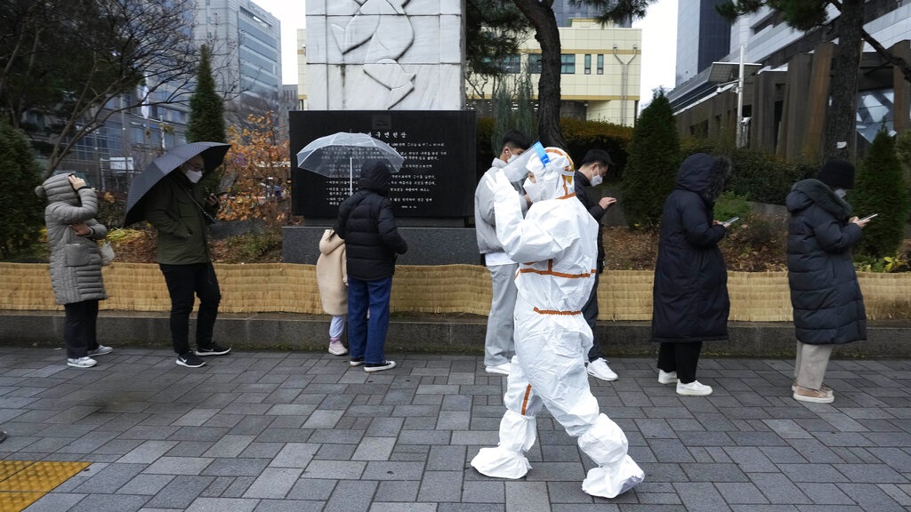 南韓新冠肺炎單日新症創下新高，達到7,850宗。美聯社圖片
