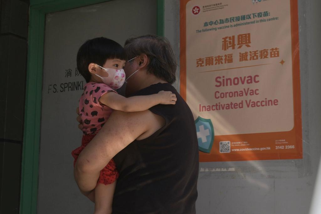 小朋友接种科兴疫苗。