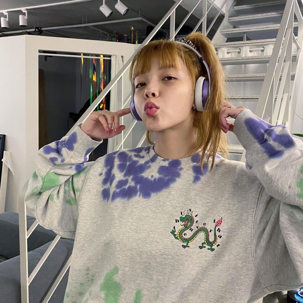 智珉因此退团兼中断演艺活动。