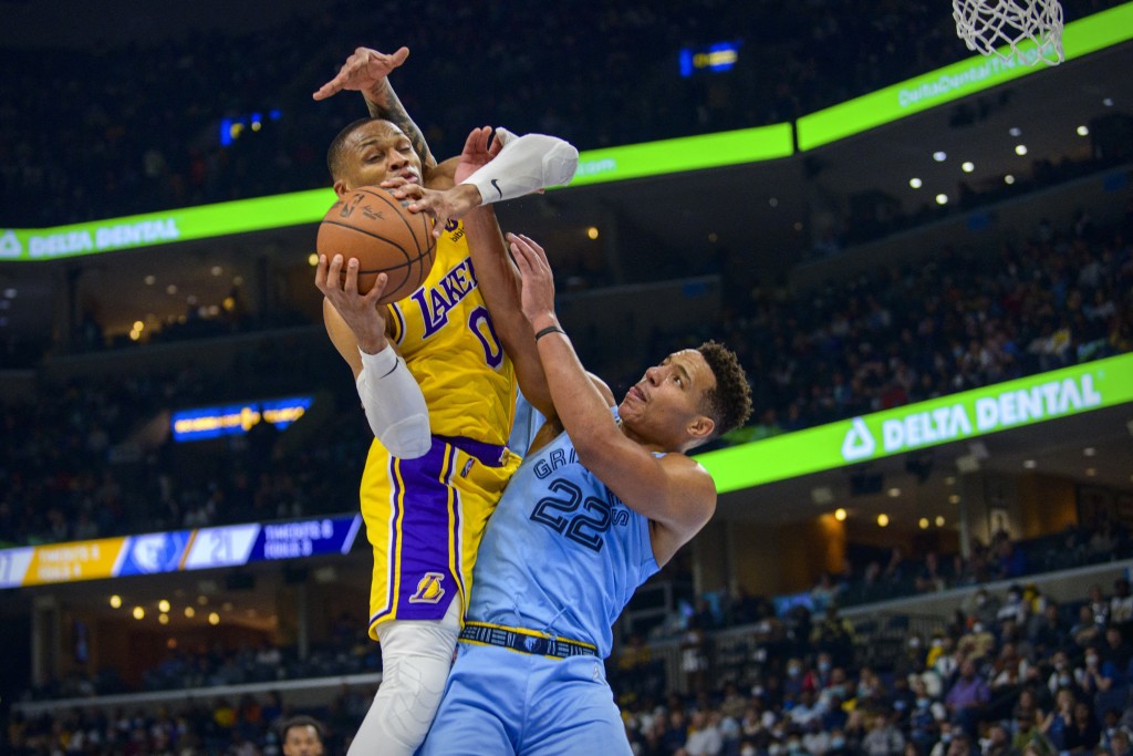 韋斯博克(左)被湖人球迷視為近仗輸波罪人。Reuters