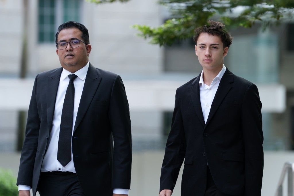 19歲被告馬克西米利。美聯社 19歲被告馬克西米利。美聯社