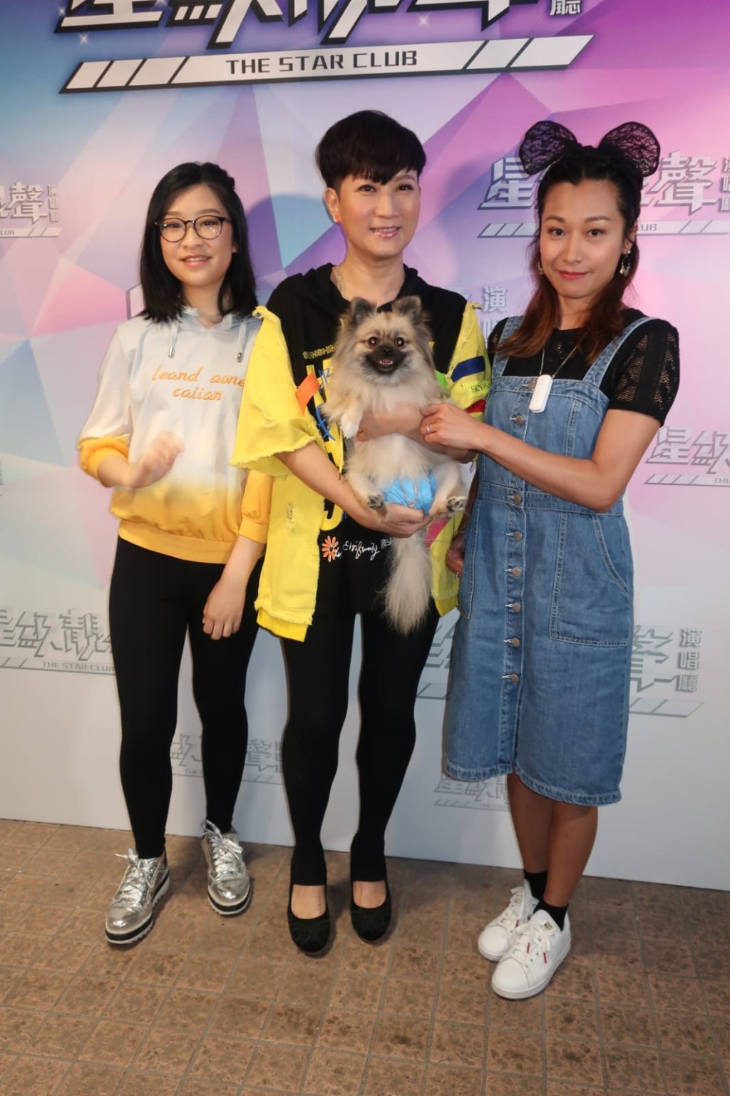 唐韋琪、蓋世寶和新人張若希出席網上直播音樂騷。