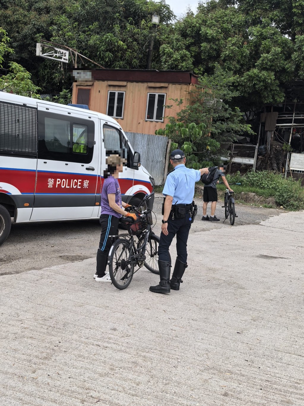 警方一連兩日新界北打擊騎單車違例,共發141張傳票。警方圖片 警方一連兩日新界北打擊騎單車違例,共發141張傳票。警方圖片
