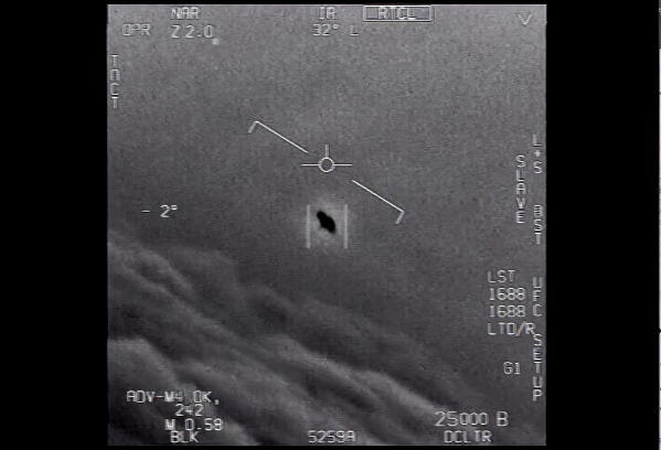 美國過去曾釋出UFO影像圖片。美聯社 美國過去曾釋出UFO影像圖片。美聯社