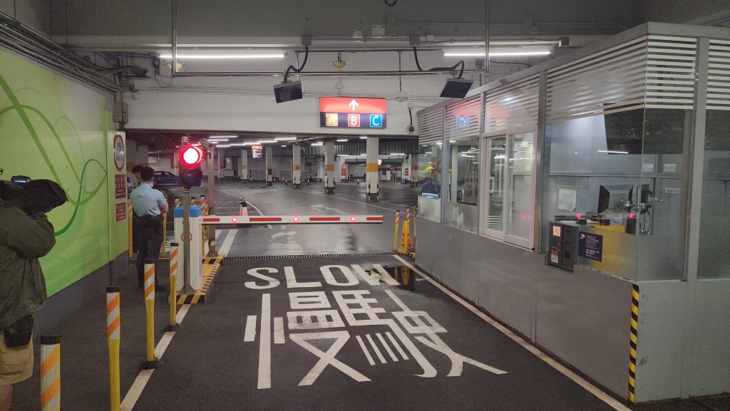 現場為跑馬地馬會總部停車場。
