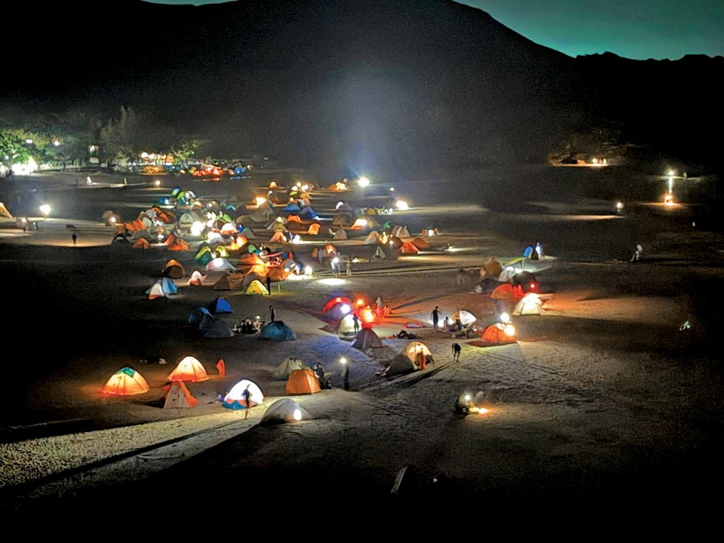 內地領隊在港為露營團任導遊，只要持旅遊簽注入境便屬違法。