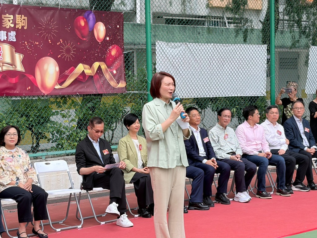 李慧琼透露,團隊會加強地區服務,未來期望於區內再增設四個辦事處,以更好地服務市民。 李慧琼透露,團隊會加強地區服務,未來期望於區內再增設四個辦事處,以更好地服務市民。