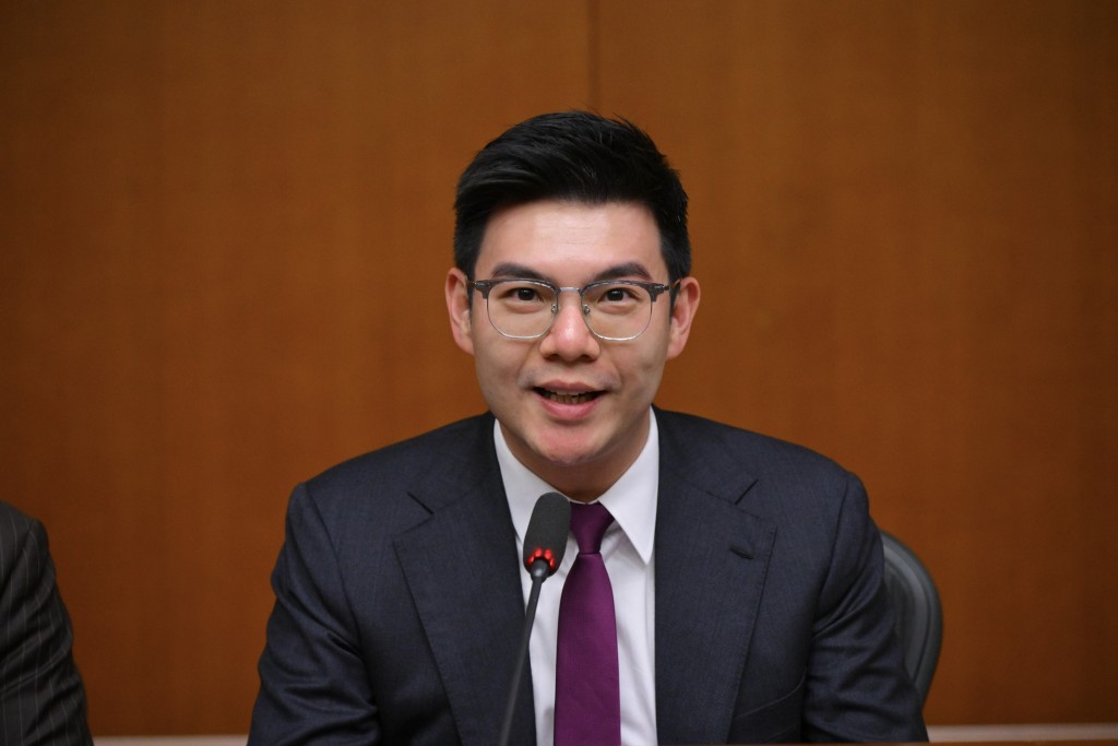 新社聯譚鎮國。