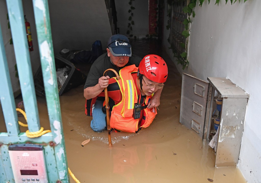 江西省景德鎮市遭受暴雨侵襲。新華社圖片
