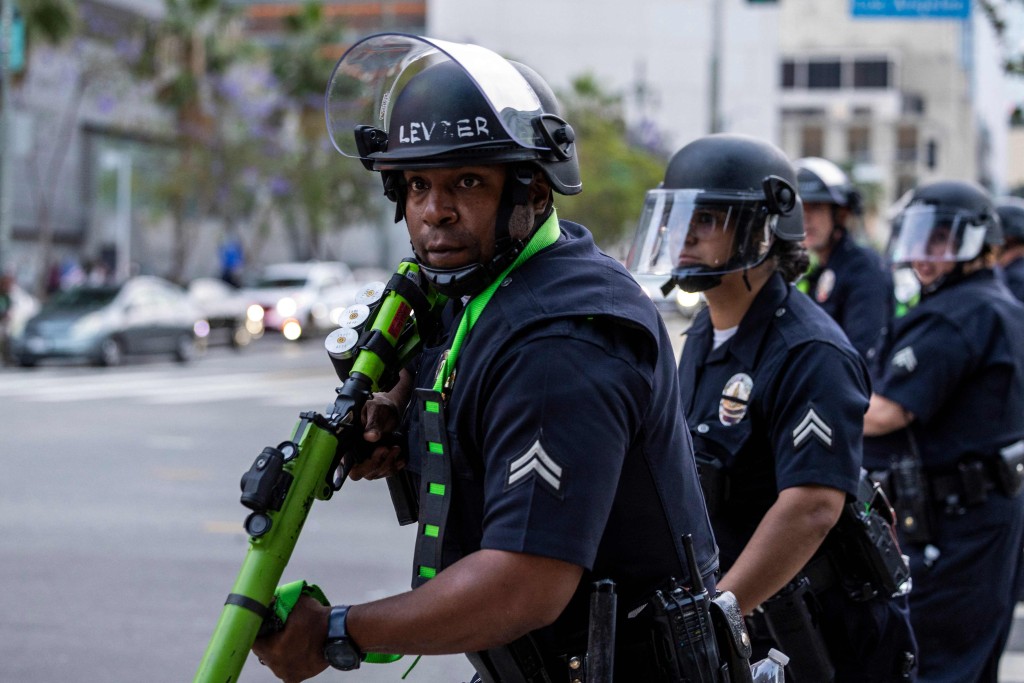 纽森要求特朗普撤除派驻洛杉矶的国民警卫队。法新社