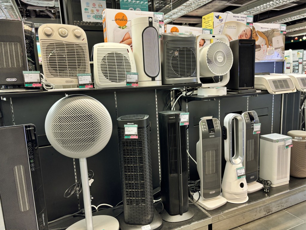 網民亦有開風扇製造對流。資料圖片