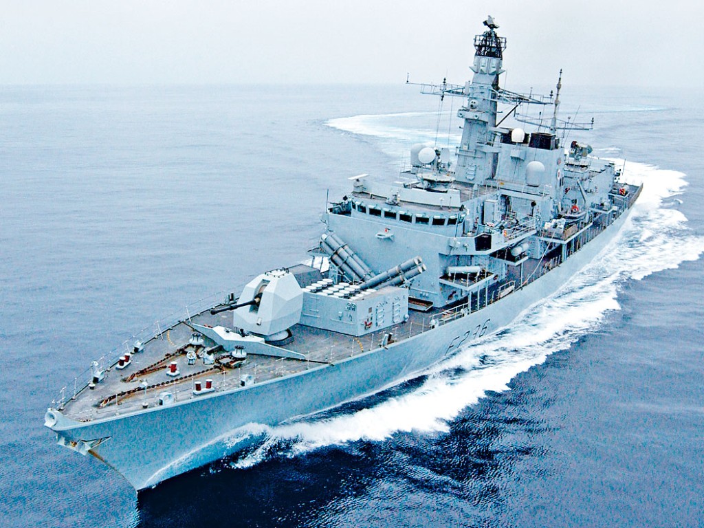 英國護衞艦「蒙特羅斯號」配備三十毫米口徑大炮。