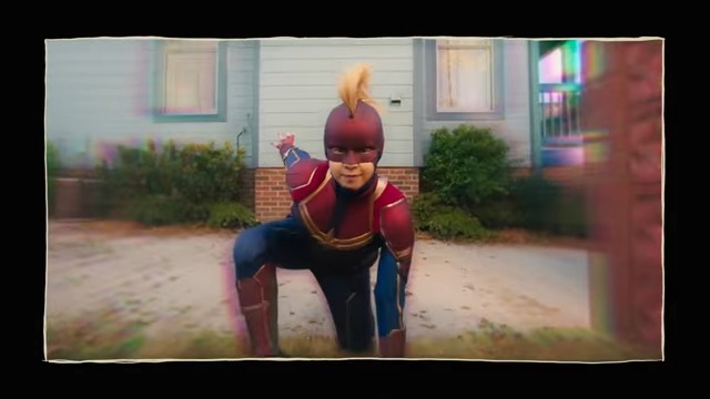 作為Marvel隊長超級fans的卡馬拉，經常幻想自己成為英雄。