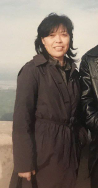 阎庆新曾是“中华养生益智功”掌管财务的二姐。X@王希哲 阎庆新曾是“中华养生益智功”掌管财务的二姐。X@王希哲