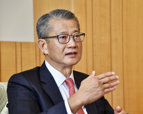 陳茂波批評美國對港實施制裁是雙重標準。資料圖片