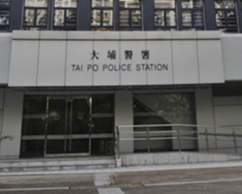 警方正追查3名年約20歲至30歲,身穿黑衫黑褲的涉案男子。資料圖片