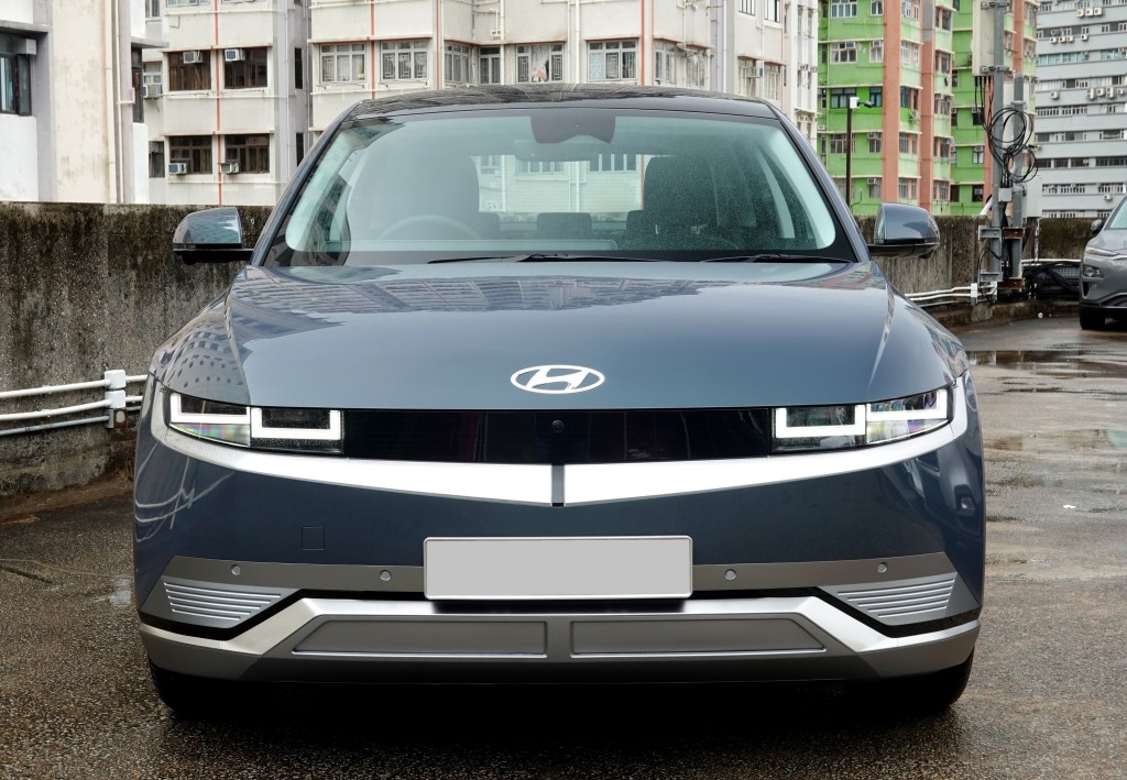 現代Ioniq 5電動車在港曝光，一式三款本月底正式開售。
