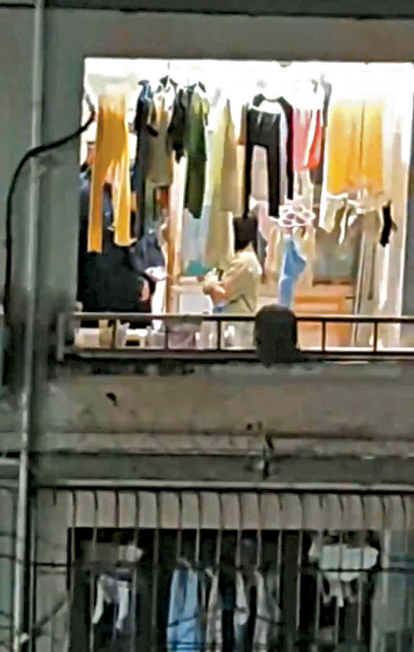 外籍留學生深夜闖入女生宿舍。