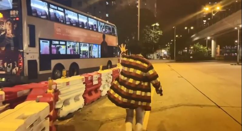 好似Fans追偶像咁。