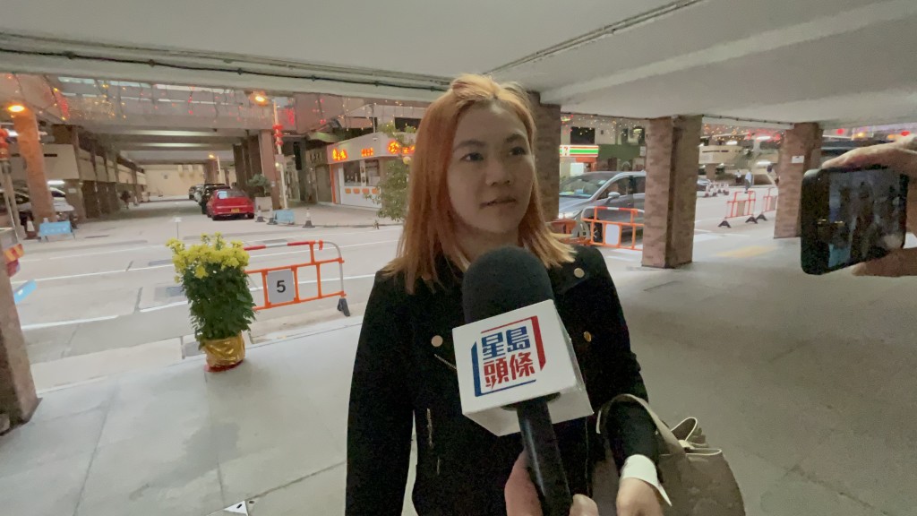 居民蔡小姐大廈停水對她的影響不算大。