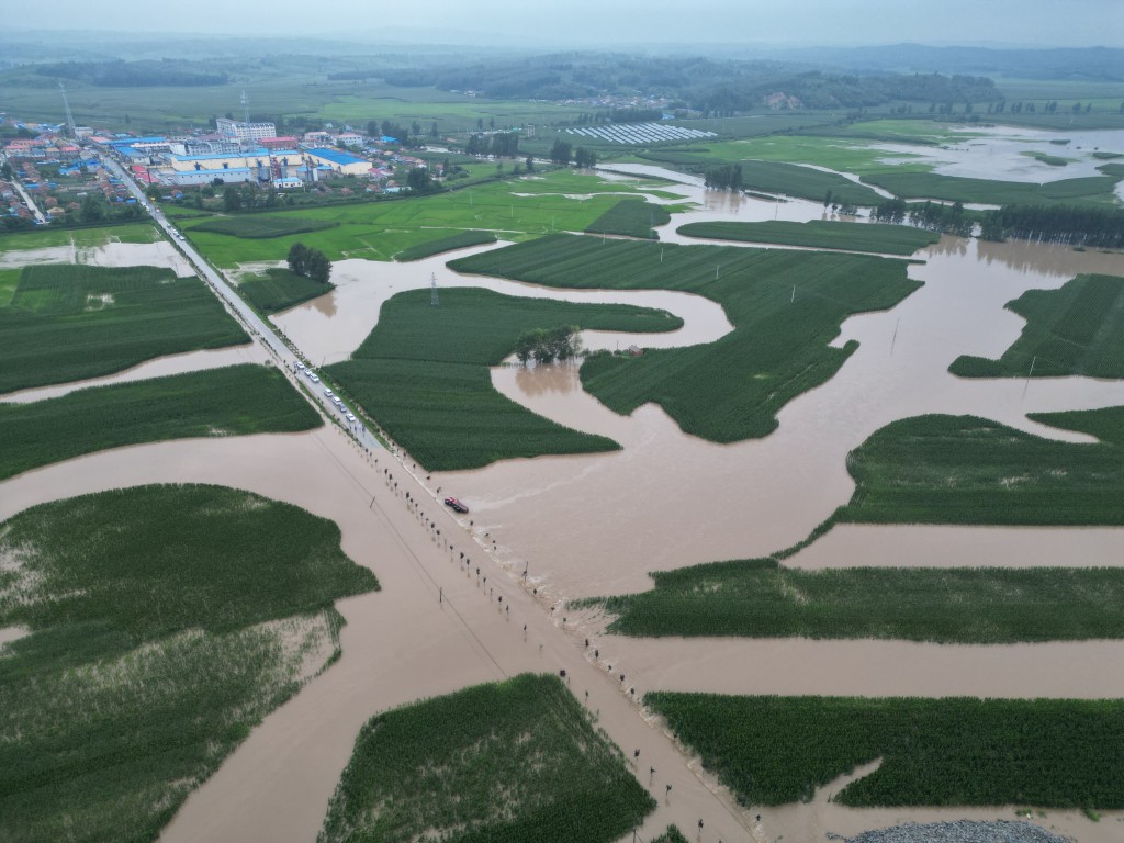 舒兰市因强降雨令多处水浸及发生洪水。新华社