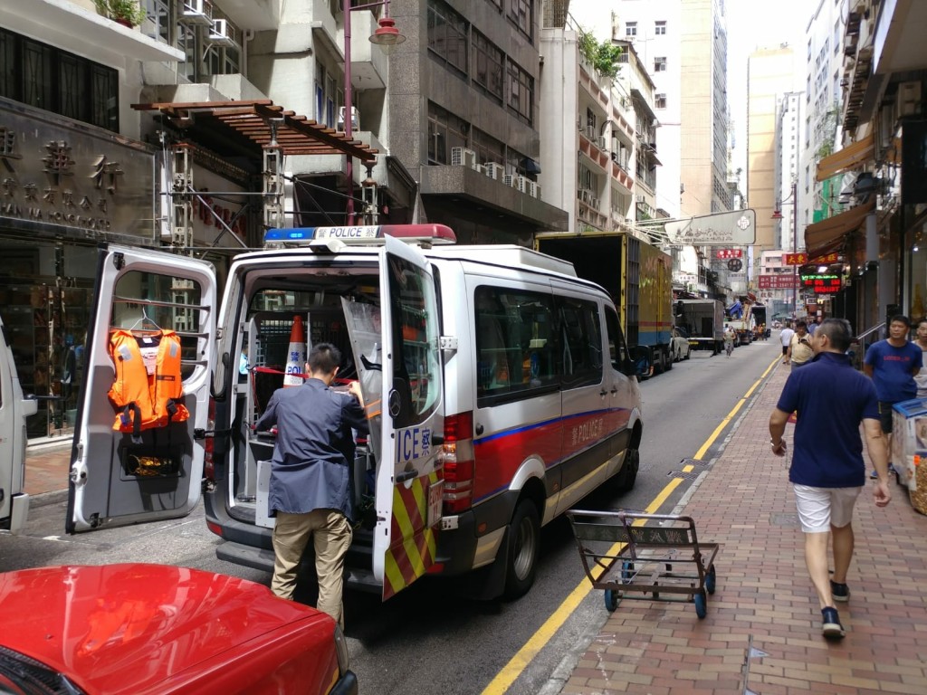 警方到場調查。