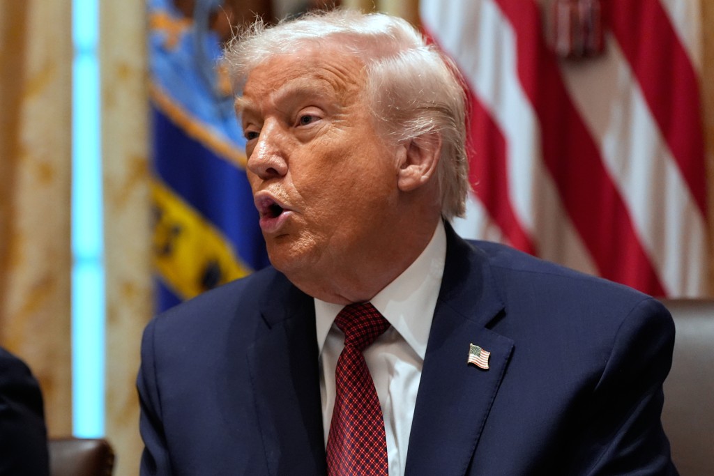 特朗普批准輝達對華出口H200晶片。美聯社