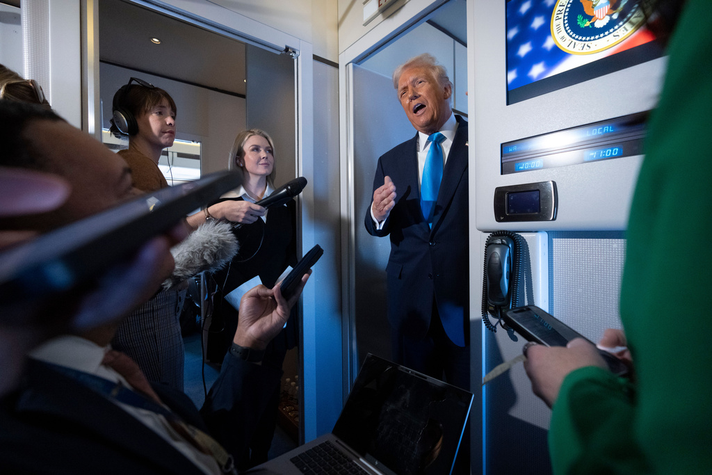 特朗普稱已經指示國防部重啟核武試驗。美聯社