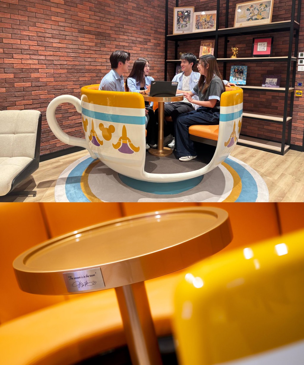 以《愛麗絲夢遊仙境》旋轉茶杯為靈感的共享空間。 以《愛麗絲夢遊仙境》旋轉茶杯為靈感的共享空間。