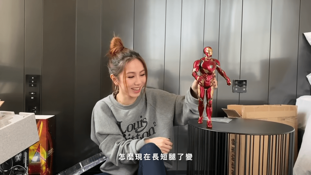 令一個新嘅IRON MAN模型變咗長短腳。