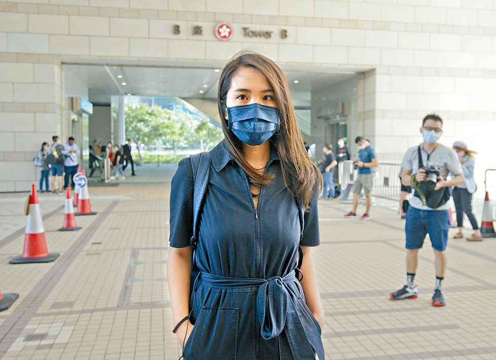 何桂藍曾於初選後的記者會上表明，會無差別否決《財政預算案》。