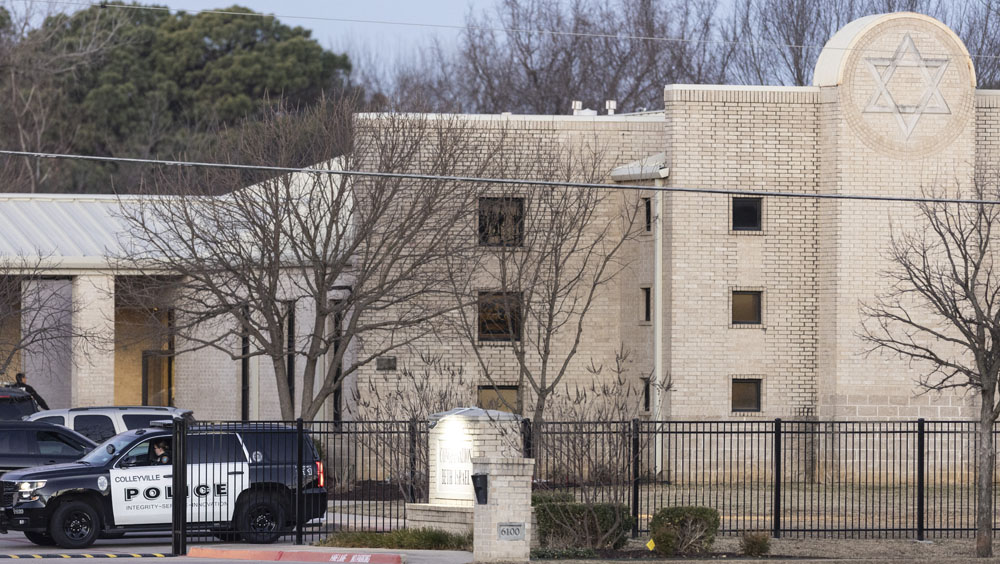 德州猶太教堂周六發生槍手挾持人質事件。AP圖片