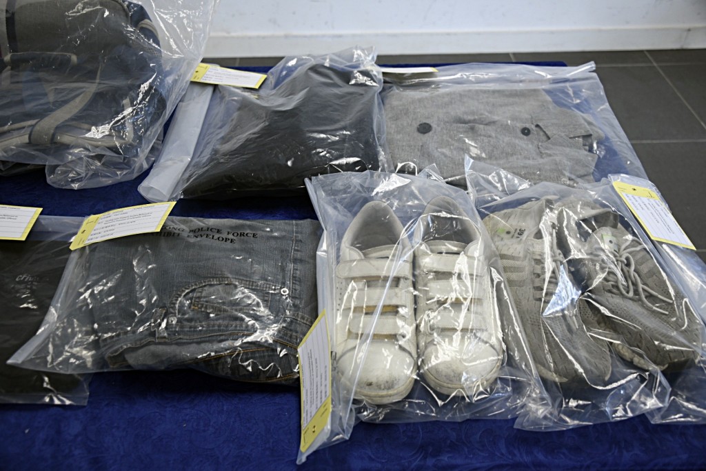 警方展示相關證物。