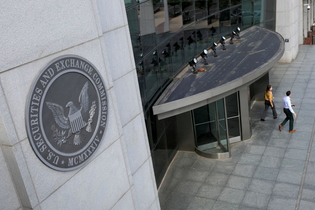 美國證券交易委員會也對郭文貴提出指控。