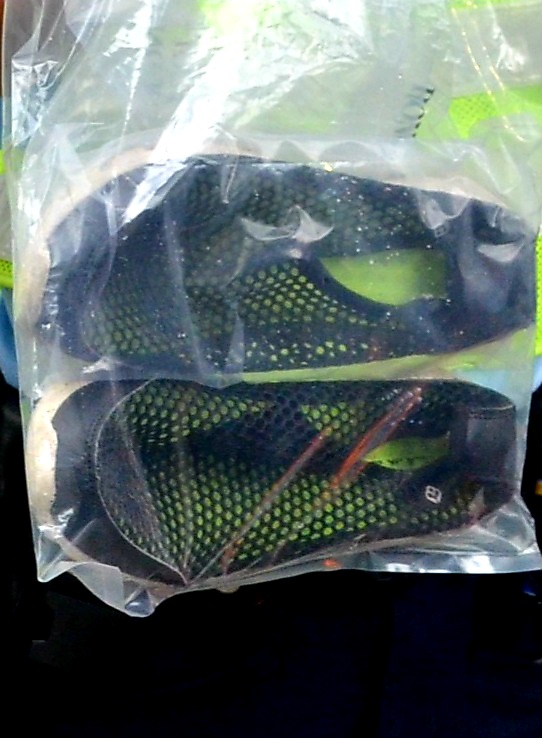 警方展示死者物品。 林思明攝