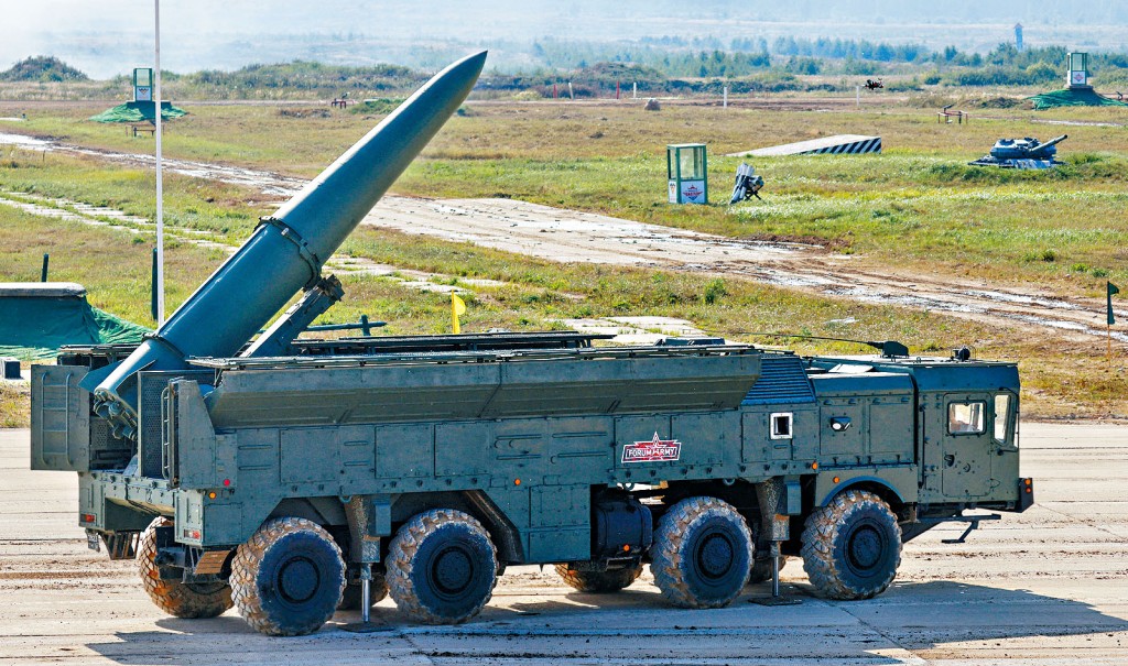 普京表示已把少数可携带核弹头的“伊斯坎德尔”战术导弹系统，移交给白俄罗斯。