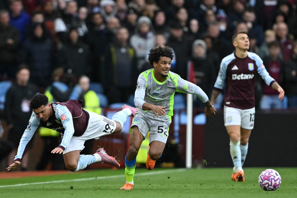 查頓辛祖今季英超僅上陣2次。法新社 查頓辛祖今季英超僅上陣2次。法新社