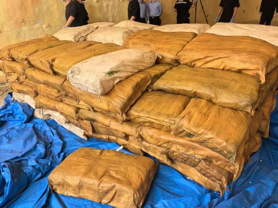 中泰美「集盛輪」特大海上走私毒品案，繳獲毒品近5000公斤。