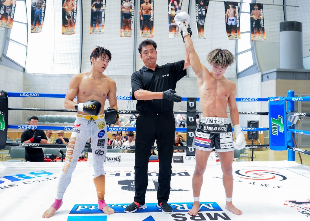 向籽羲生涯戰績改寫為15戰11勝4負4KO。 向籽羲生涯戰績改寫為15戰11勝4負4KO。