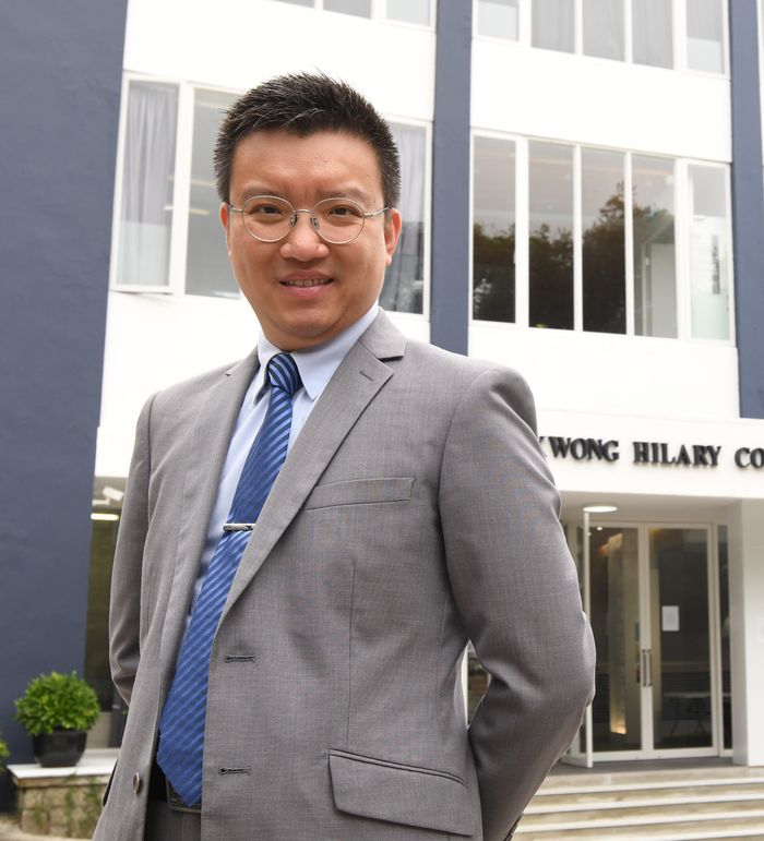 張毅校長