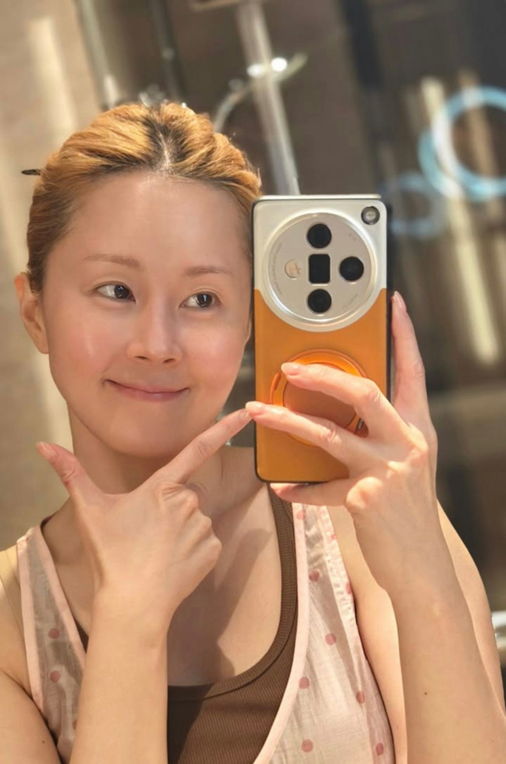 傅寶誼終極素顏獲激讚。