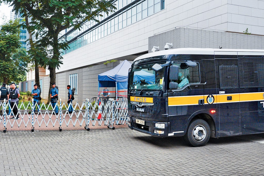 「35+」顛覆案45人被定罪,特首李家超、保安局局長鄧炳強及警務處國家安全處總警司李桂華均表示,顯示了案件的嚴重性。