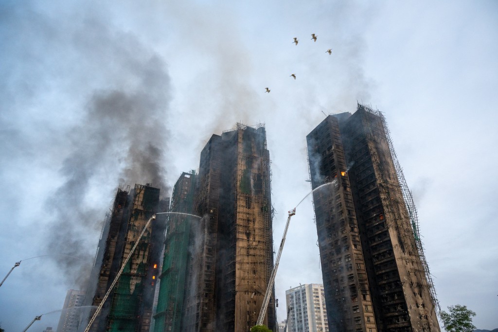 宏福苑五級火。蘇正謙攝