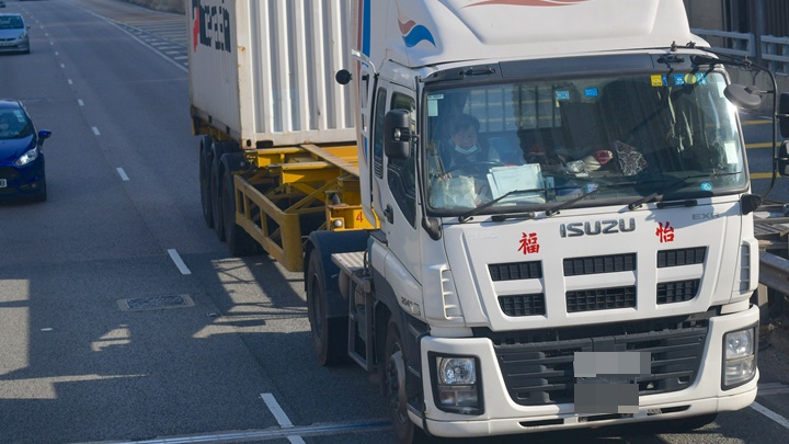 深圳拟实施跨境货车「全接驳」入境。资料图片