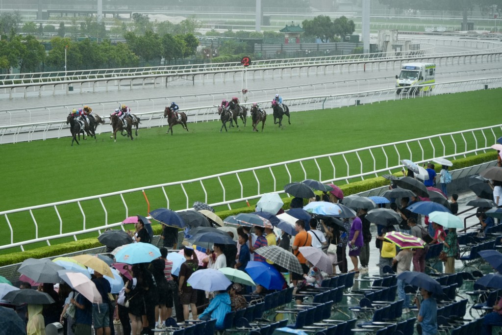 香港特区行政长官杯2024比赛。刘骏轩摄