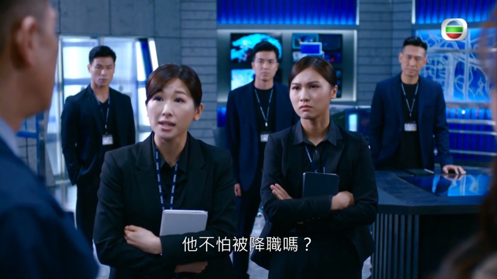 在《隐形战队》饰演普通警员的赵希洛，被指犹如由演二线角色退回四线角色。  ​